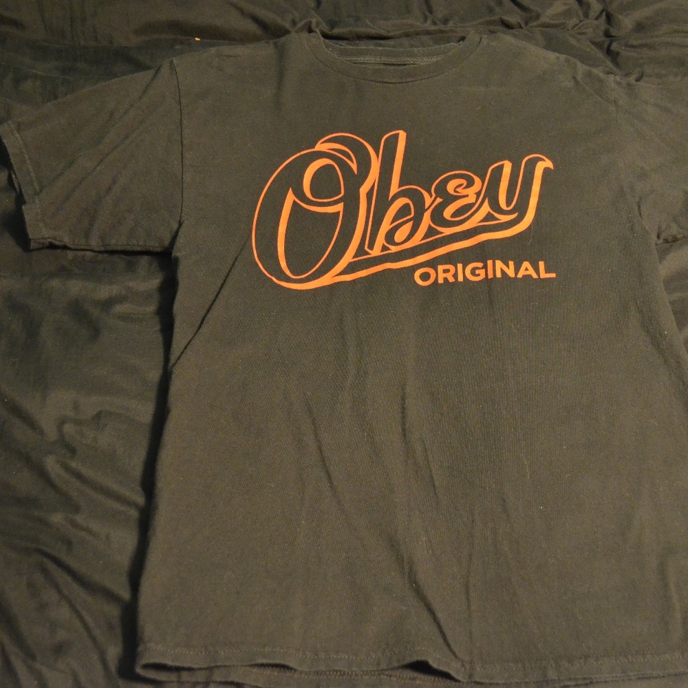 Obey t-shirt